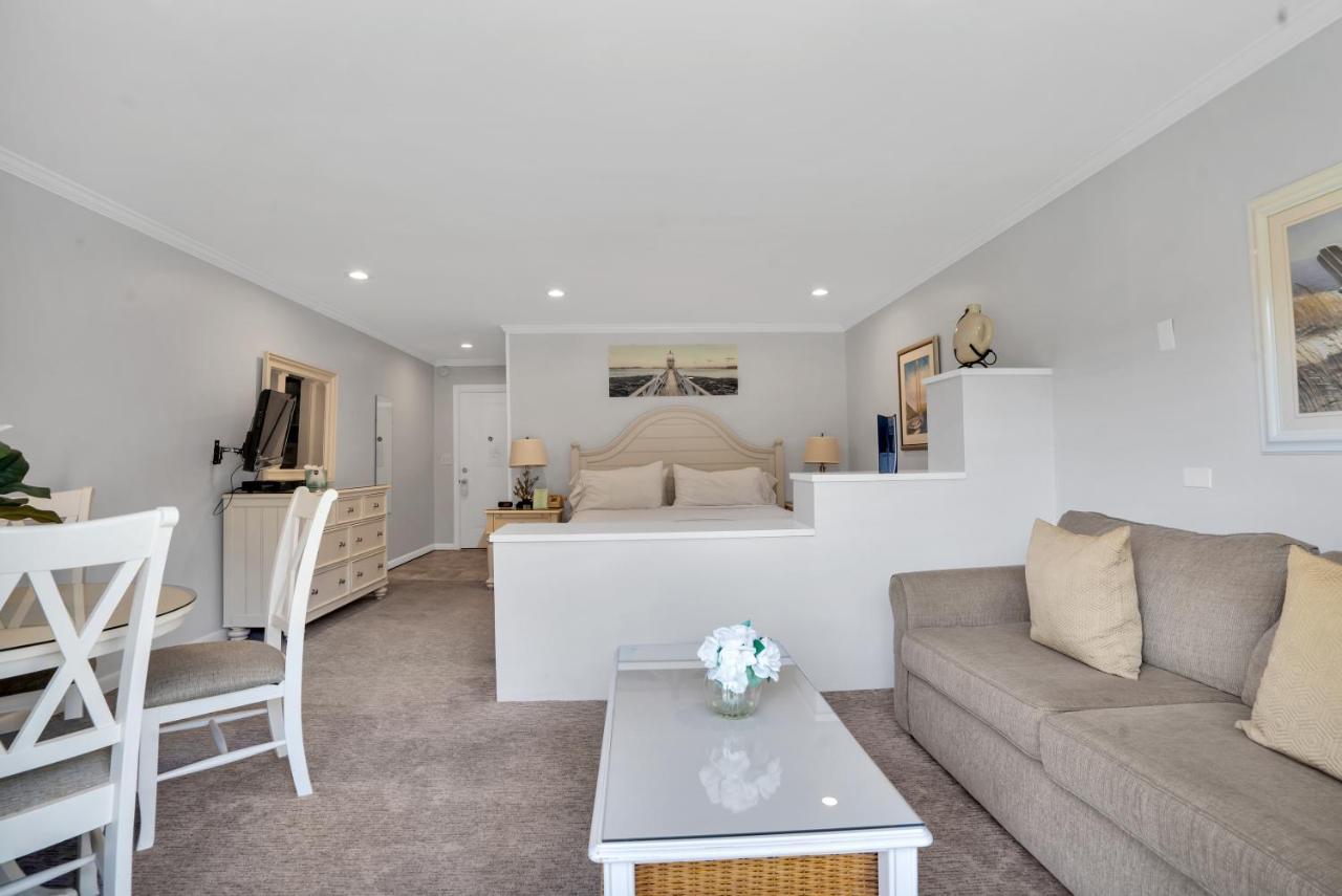 House 3* East Hampton